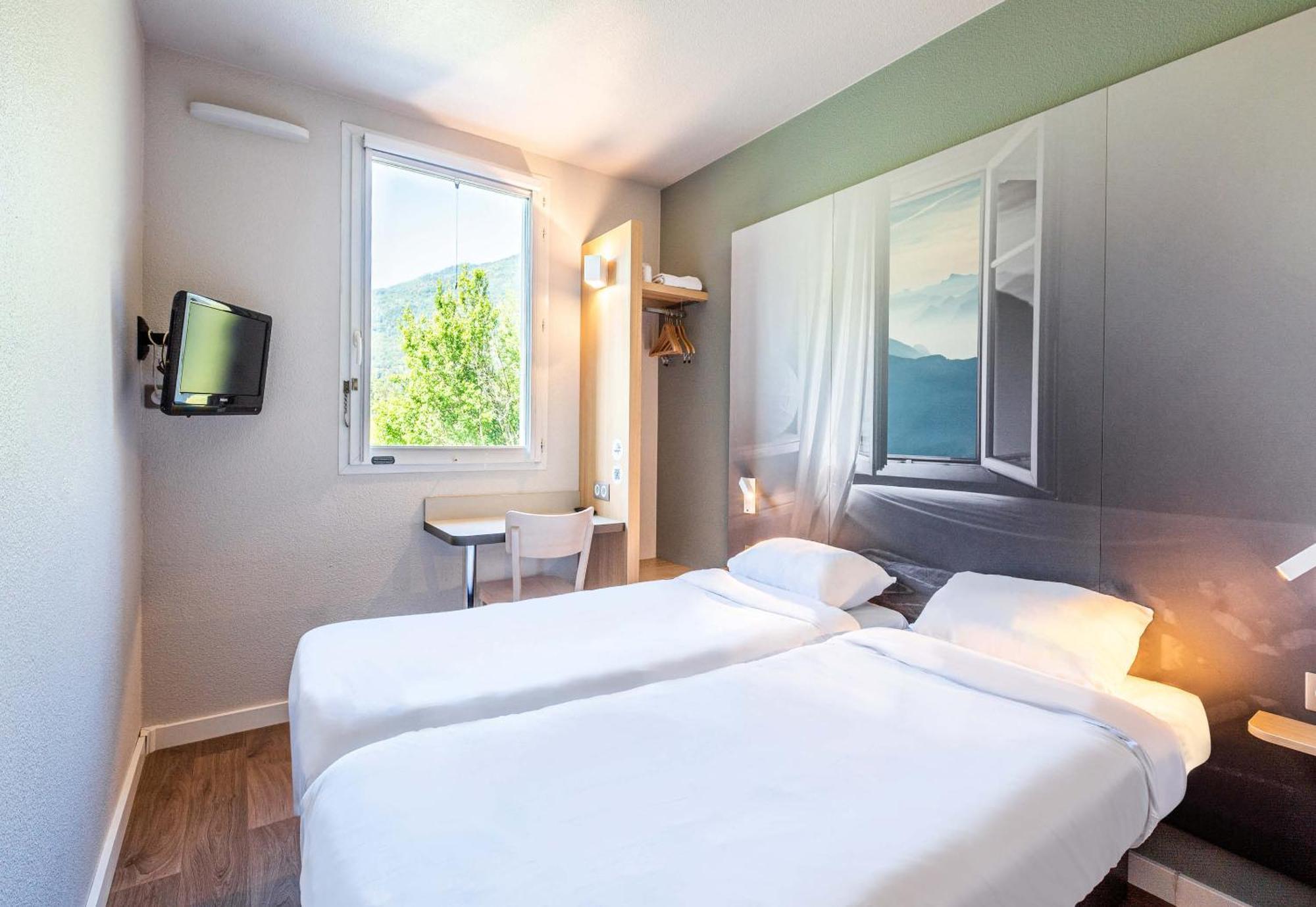 B&B Hotel Saint Jean De Maurienne Sainte-Marie-de-Cuines Экстерьер фото
